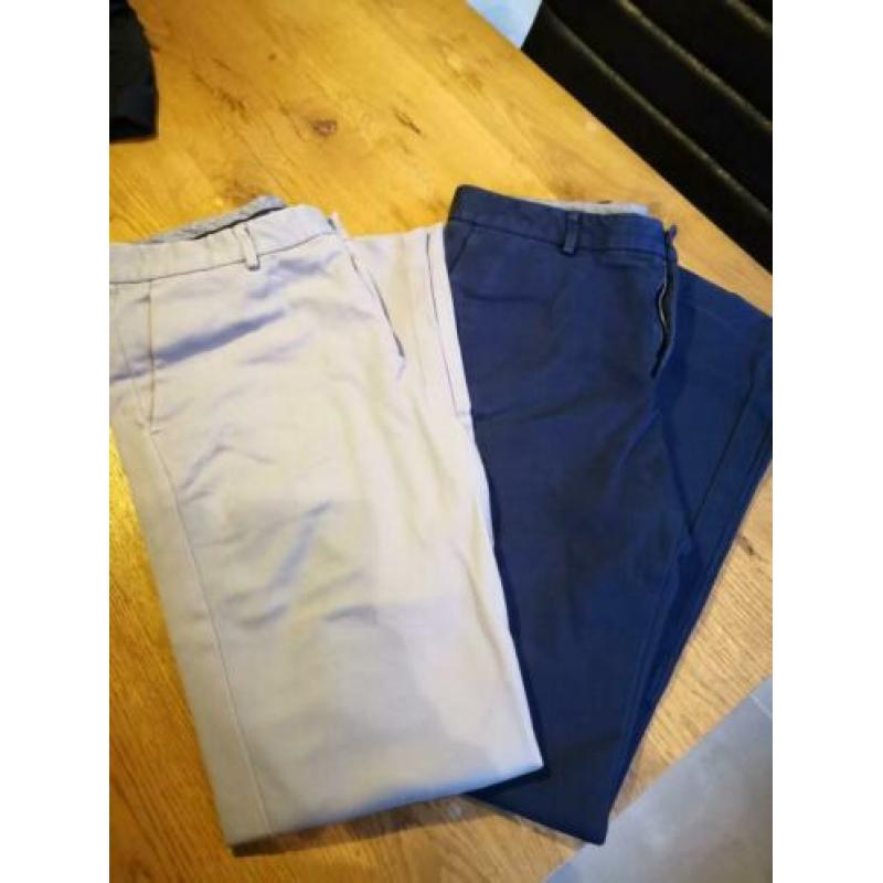 2 heren pantalons maat 46, nooit gedragen.