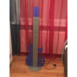 Gitaar staande lamp