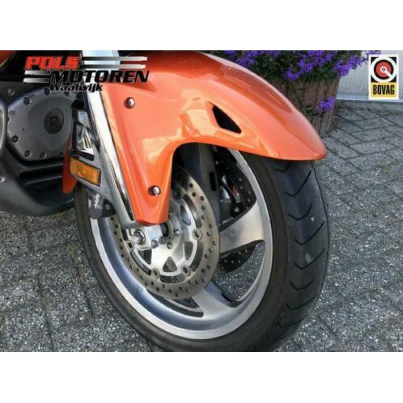 Honda GL 1800 2 usa (bj 2002)