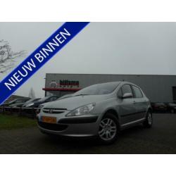 Peugeot 307 1.6-16V XT AUTOMAAT/ACC/LMV/TREKH. (bj 2001)