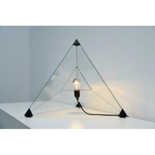 Frans van Nieuwenborg & Martijn Wegman, lamp 'Tetrahedron'