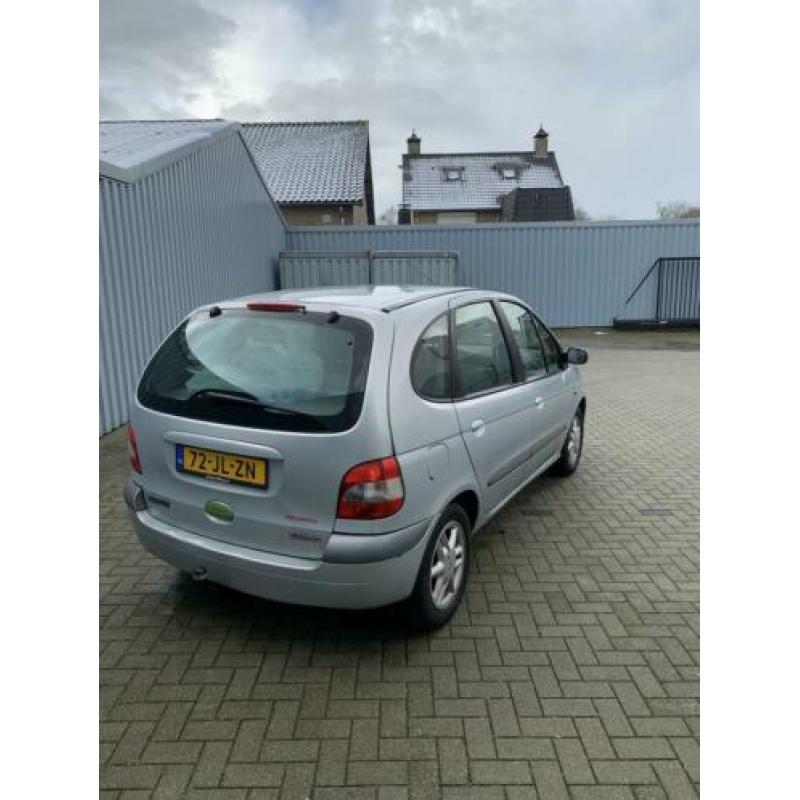Renault Megane Scenic 1.6 16V Expr AUT 2005 2002 Grijs