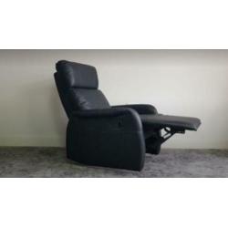 Te koop, 2 zeer mooie (als nieuw) relax Fauteuils.