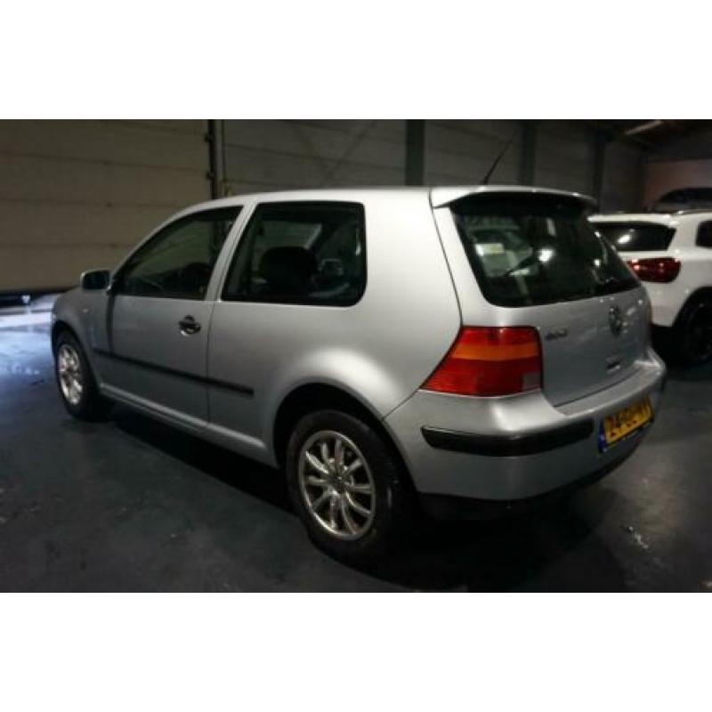 Volkswagen Golf 1.4-16V Comfortline Airco/Nieuw Apk