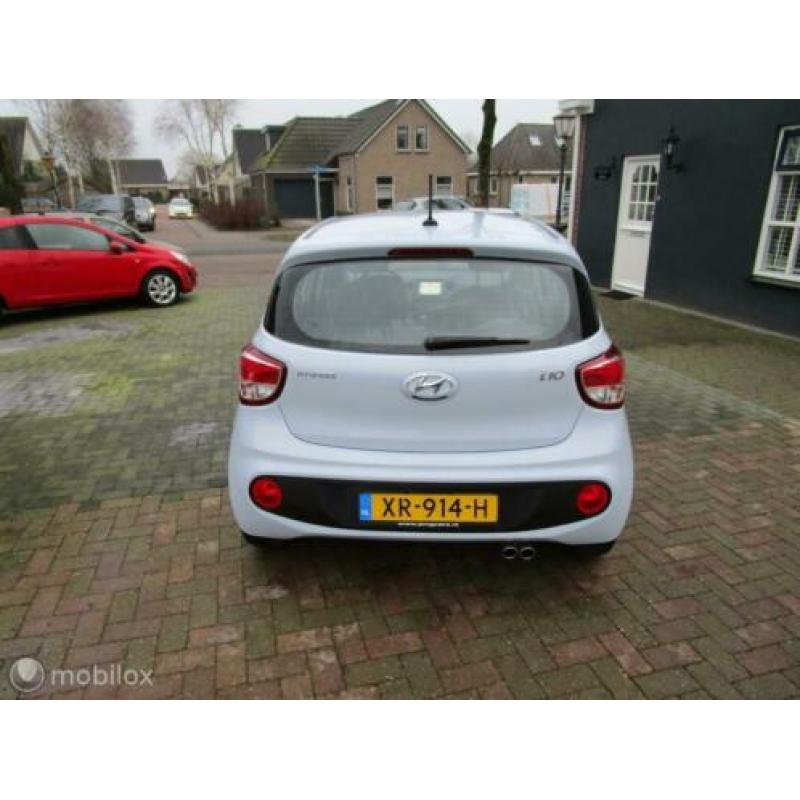 Hyundai i10 1.0i Premium NAVI CRUISE PDC