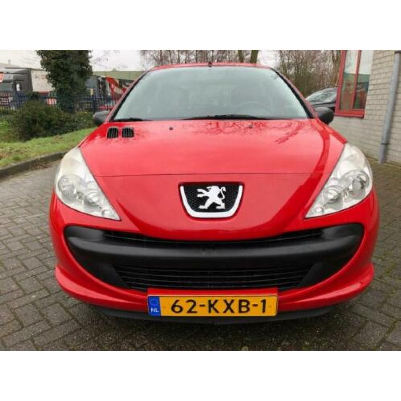 Peugeot 206 + 1.1 XR Pas 78.713km gereden!