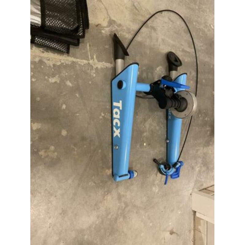 Tacx fietstrainer + mat + steun