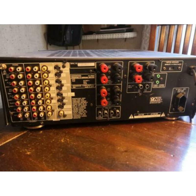 een marantz en een Kenwood