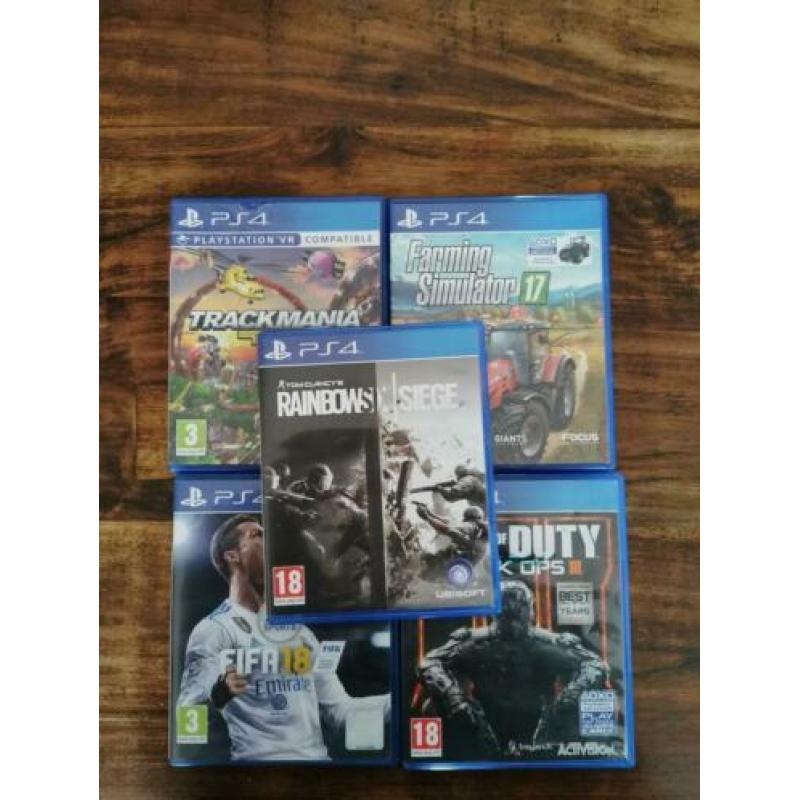 Playstation 4 + 1 controller en 5 games