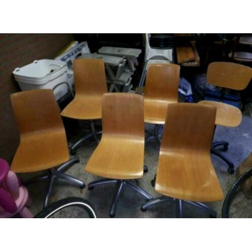 Bureaustoelen / werkkrukken diverse modellen in 1 koop weg..
