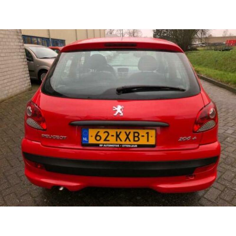 Peugeot 206 + 1.1 XR Pas 78.713km gereden!