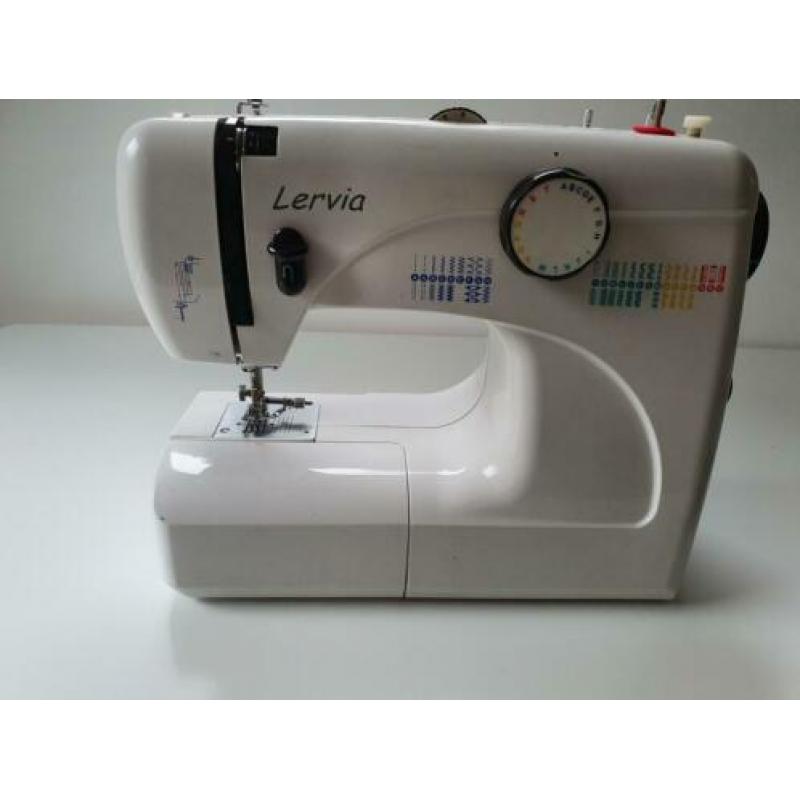 Lervia naaimachine te koop. Goede staat