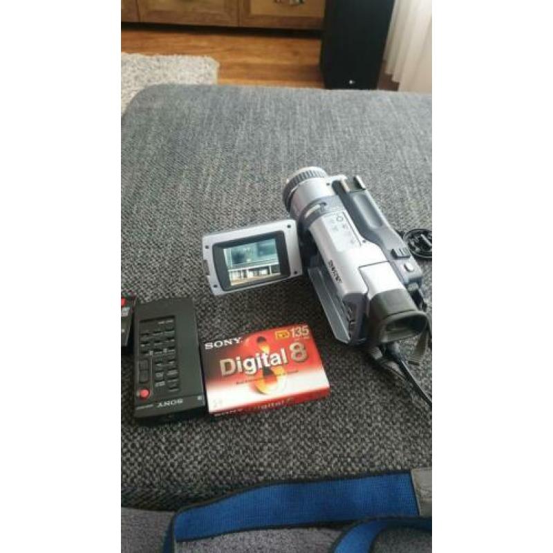 Sony digital 8 video camera recorder type dcr trv 239 e
