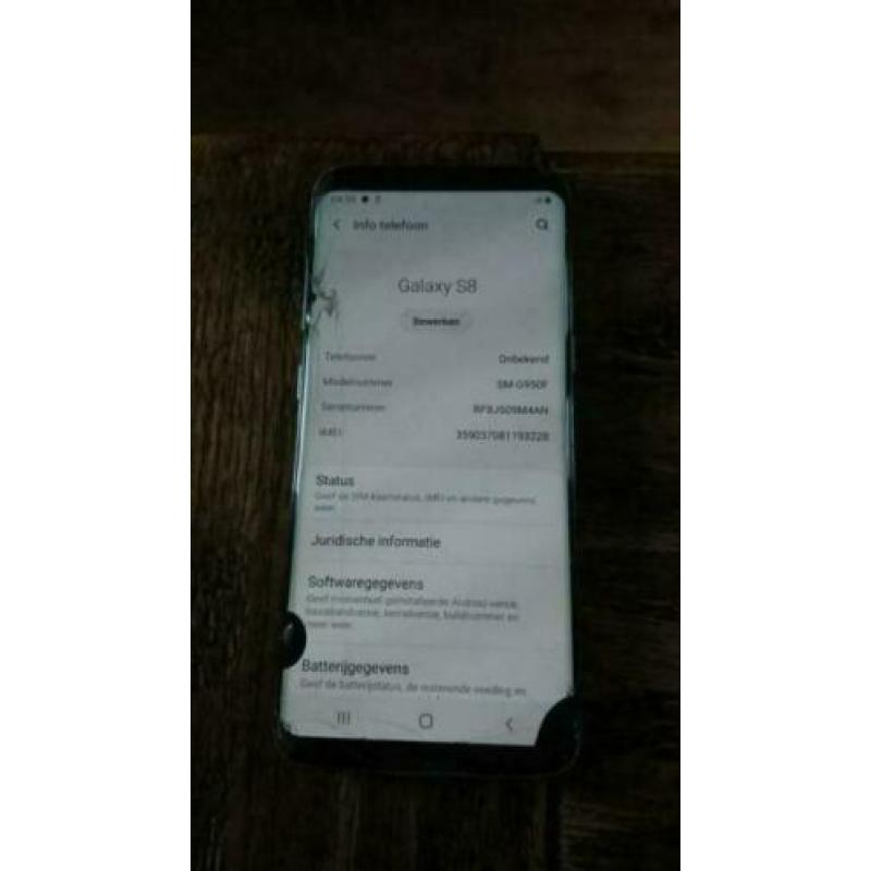Samsung galaxy S8 met barsten met lader