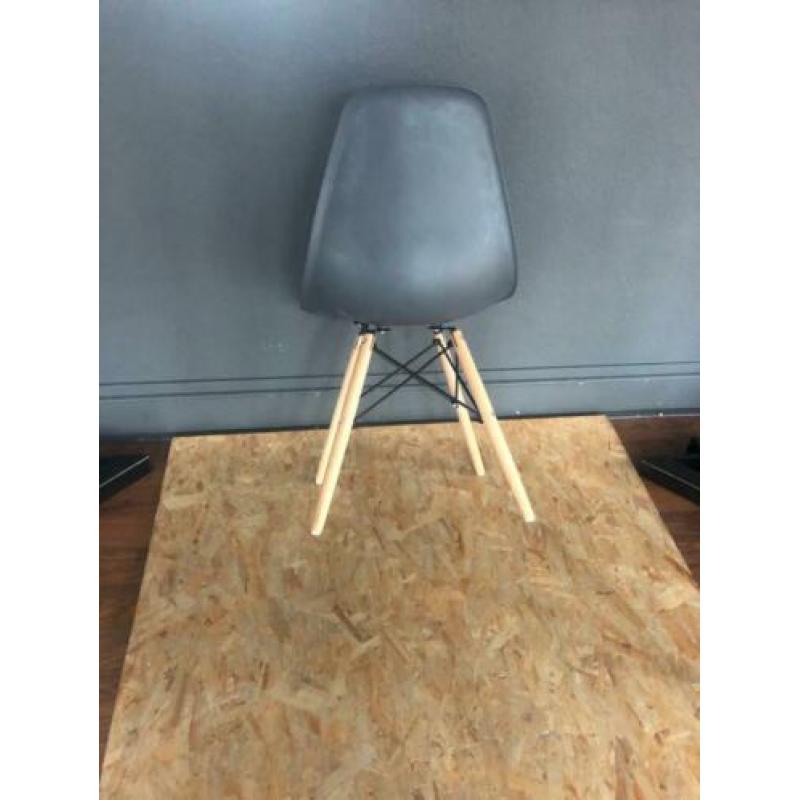 4 zeer nette stoelen