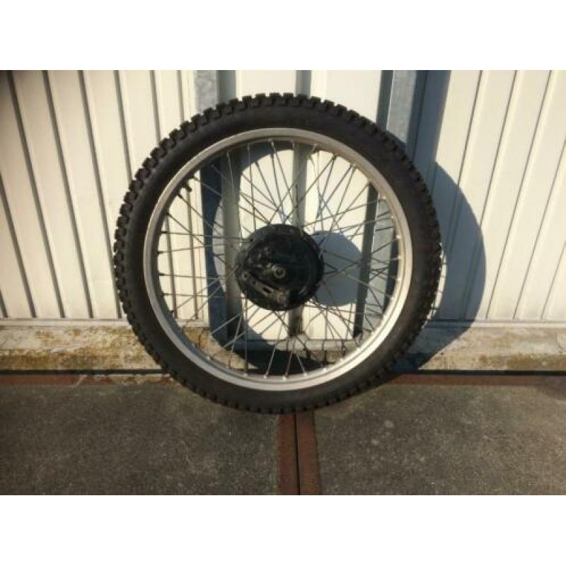 Voorwiel 23inch honda cr?