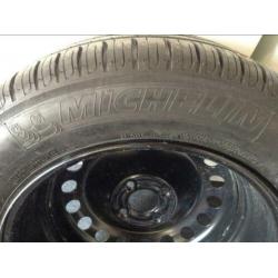 1 velg met band nieuw 16" inch