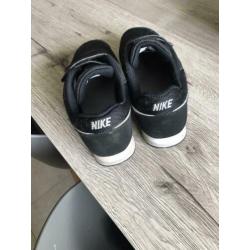 Nike runner maat 34