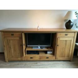 Dressoir / tv kast met inschuifdeuren en veel opbergruimte