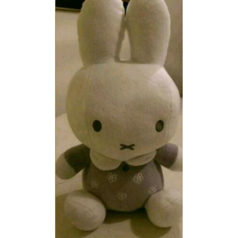 Nijntje knuffel, nieuw met kaartje!