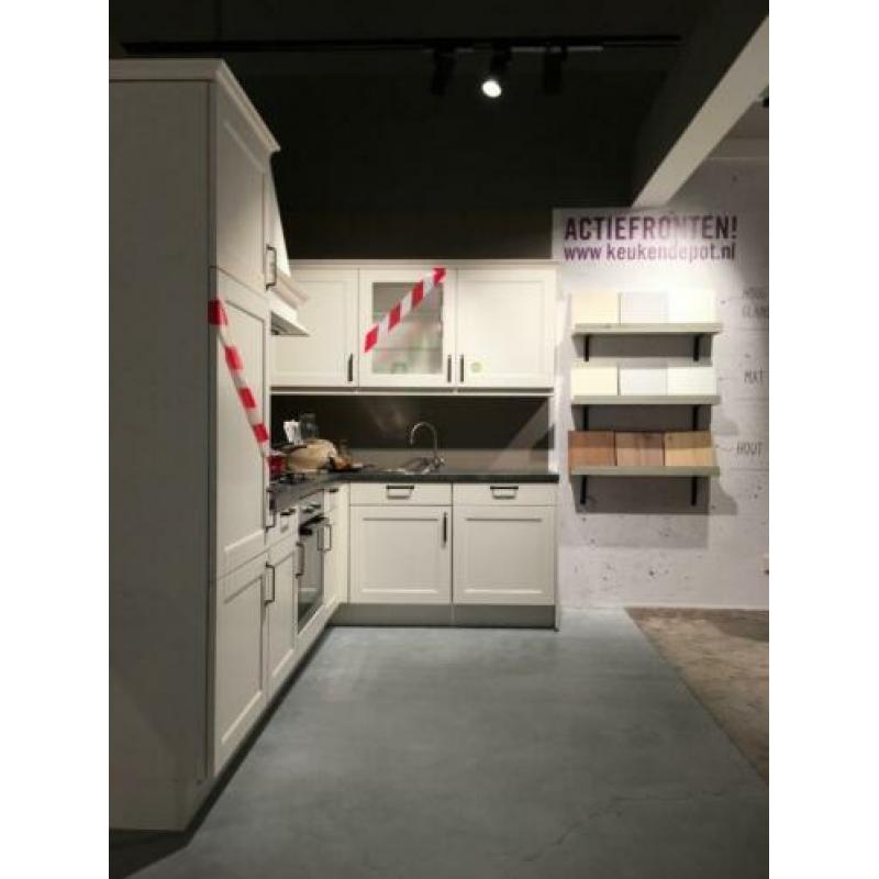 Spetterende aanbieding magnolia showroomkeuken lexington 280