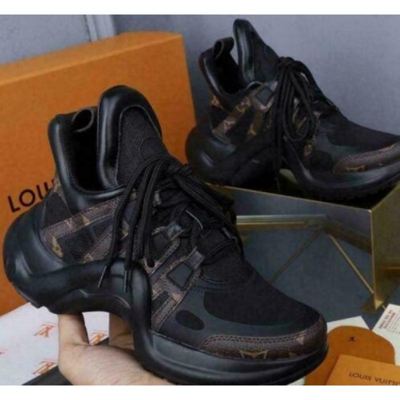 Louis Vuitton Archlight sneaker in diverse maten