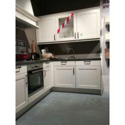 Spetterende aanbieding magnolia showroomkeuken lexington 280