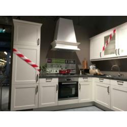 Spetterende aanbieding magnolia showroomkeuken lexington 280