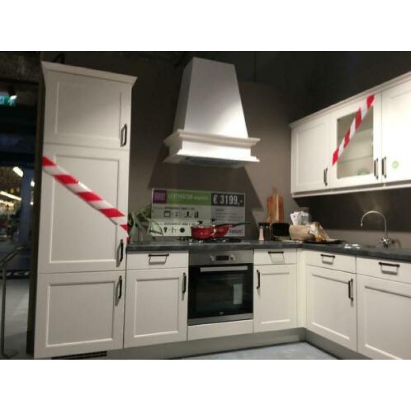 Spetterende aanbieding magnolia showroomkeuken lexington 280