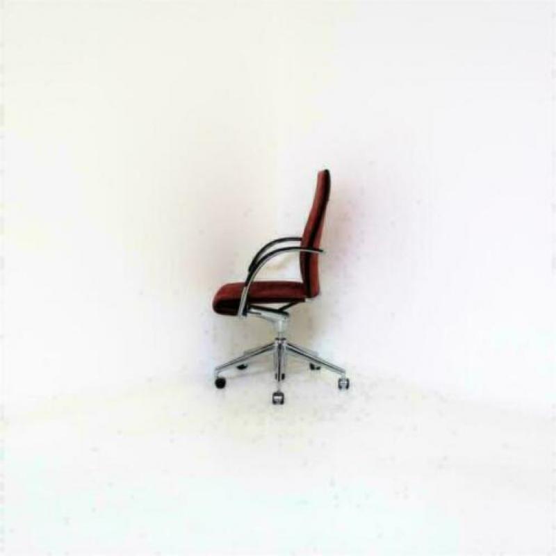 Rood Suede Conferentiestoelen/Vergaderstoelen: Ahrend 350.