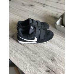 Nike runner maat 34