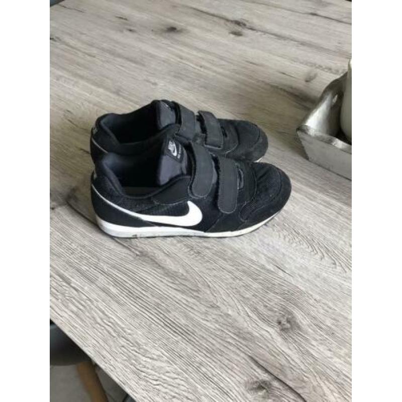 Nike runner maat 34