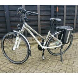Giant hybrid cycling technology E-bike met uitneembare accu