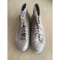 SCHOENEN van ESPRIT net 41
