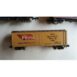 5 N-scale goederenwagons