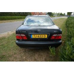 Mercedes-Benz E 200CDI