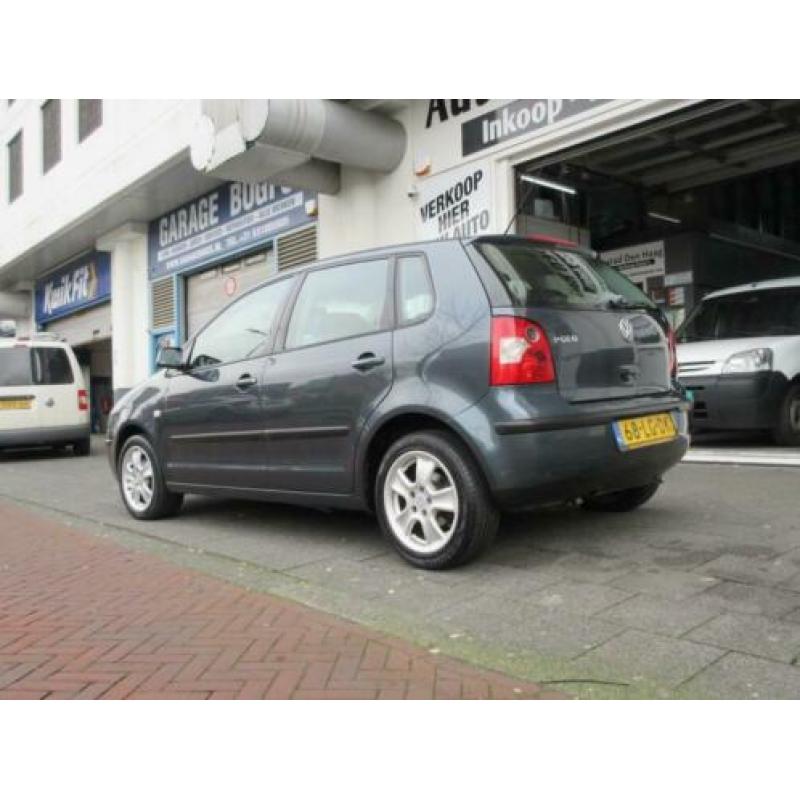 Volkswagen Polo 1.4-16V Comfortline 5 Deurs