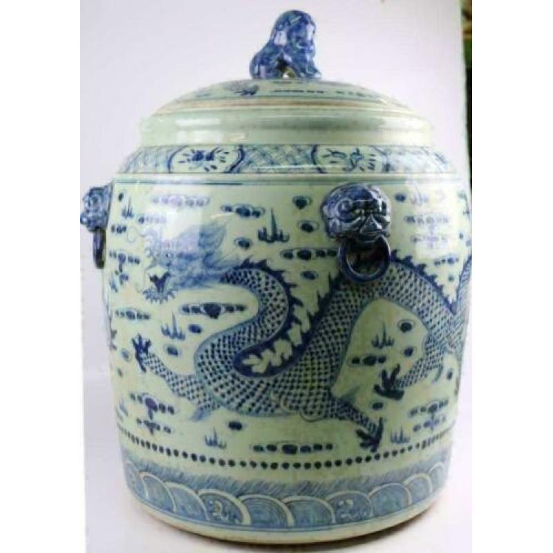 grote deksel vaas china versierd met foo dog leeuwenkoppen