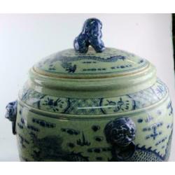 grote deksel vaas china versierd met foo dog leeuwenkoppen