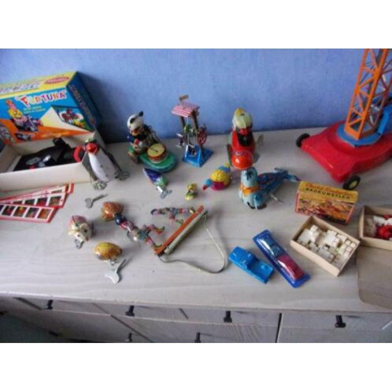 BROCANTE SPEELGOED,ijzer/blik,oud en niet oud