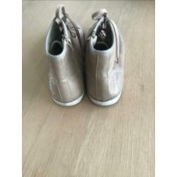 SCHOENEN van ESPRIT net 41