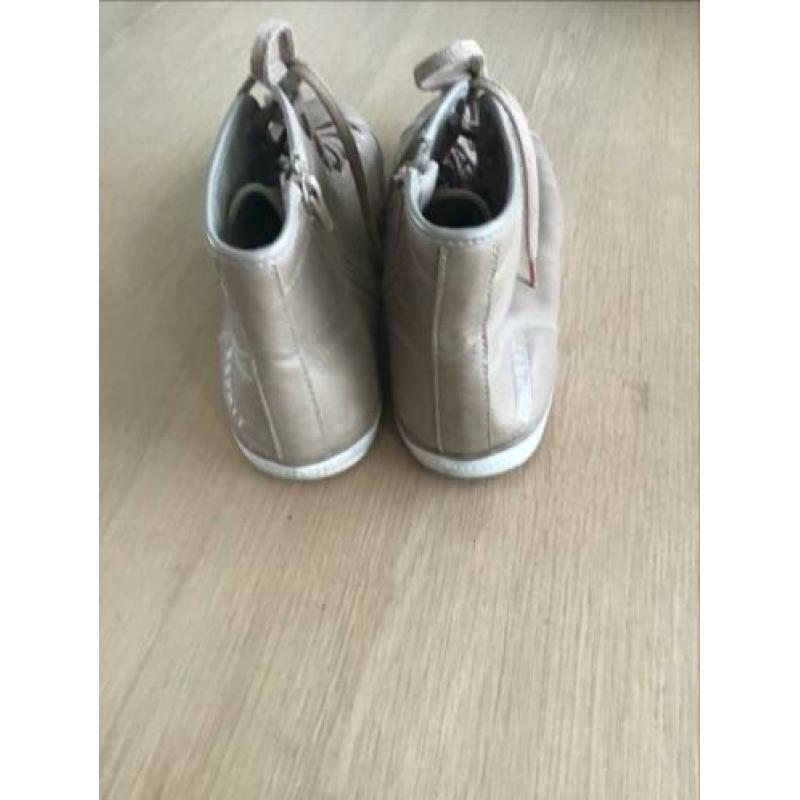 SCHOENEN van ESPRIT net 41