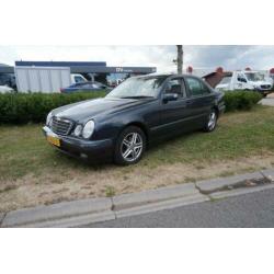 Mercedes-Benz E 200CDI