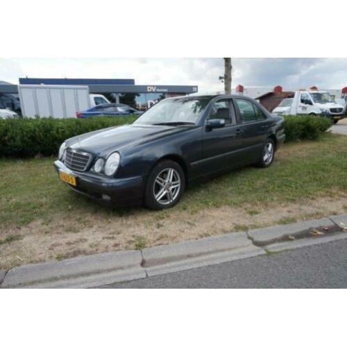 Mercedes-Benz E 200CDI