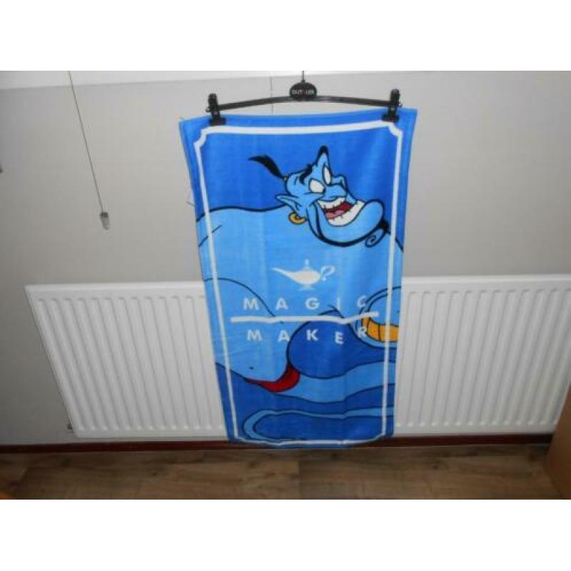 Nieuw badlaken van Disney 57 x 110 cm (ik heb er twee van)