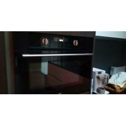 Te koop oven met glasschade