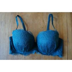 BH H&M groen kant 80C