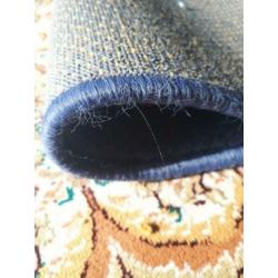Blauw wit Tapijt met stipjes