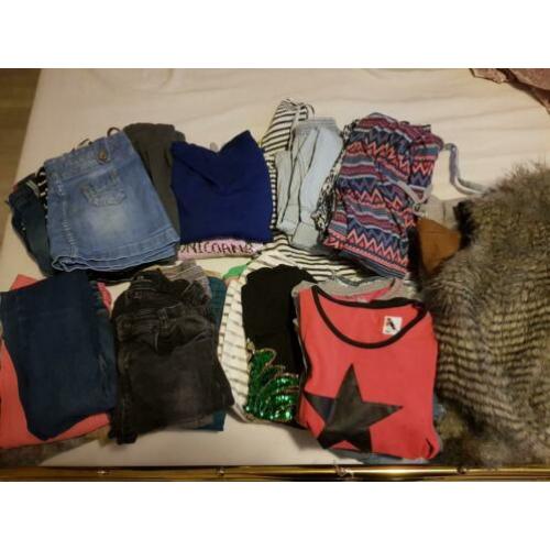 Groot pakket meisjes kleding 140/ 146