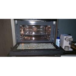 Te koop oven met glasschade